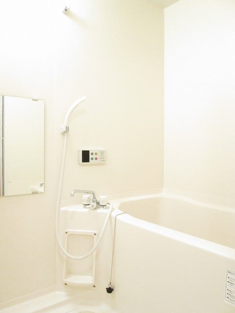 プラシードの浴室|バス