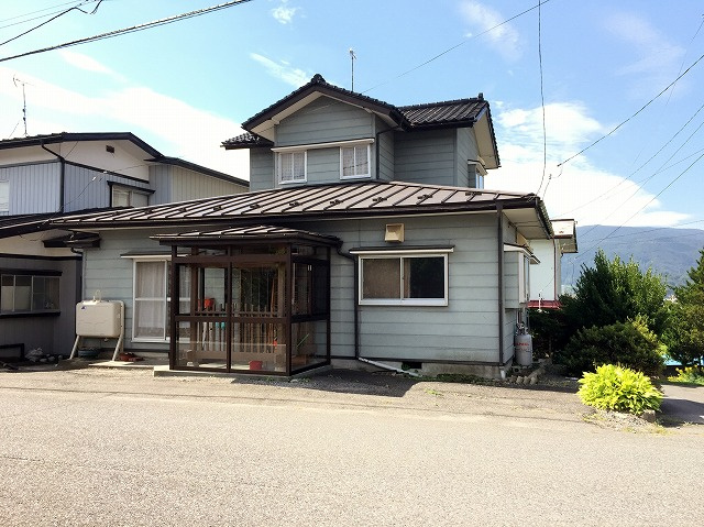 遠野市松崎町白岩の一戸建ての外観