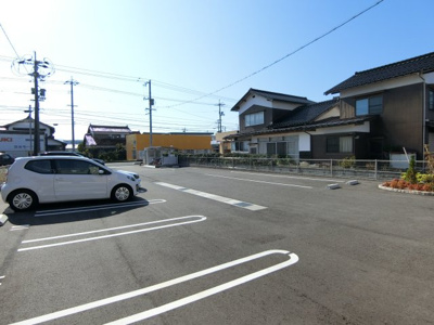 【駐車場】 | ネオハーモニー