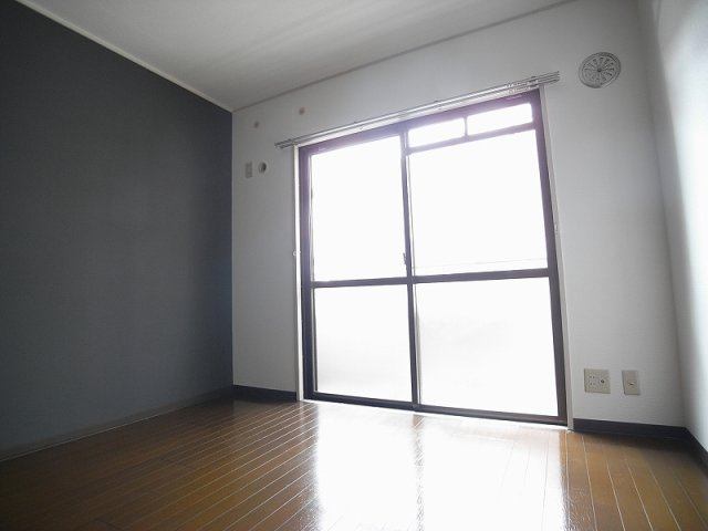 【洋室】 | ファミール吉田Ⅱ