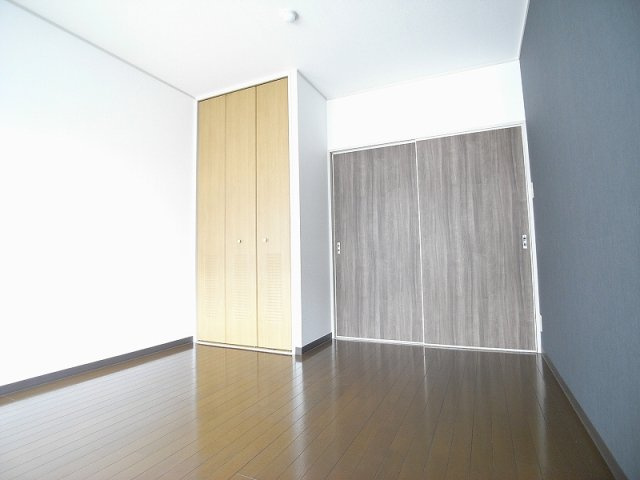 【洋室】 | ファミール吉田Ⅱ