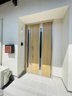 【エントランス】