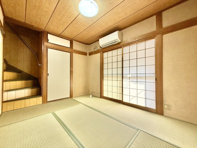 【和室】 | 若江西新町1丁目貸家 | ２階和室にはエアコン付き。
