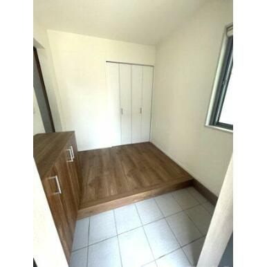 新山貸家の玄関