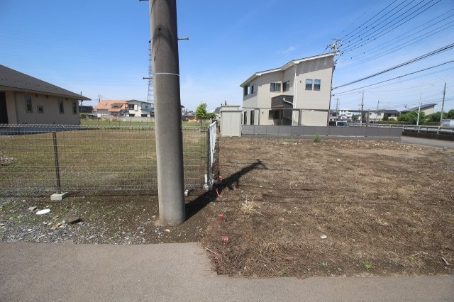 小山市喜沢の外観|南側との境界部分（2024年5月撮影）
