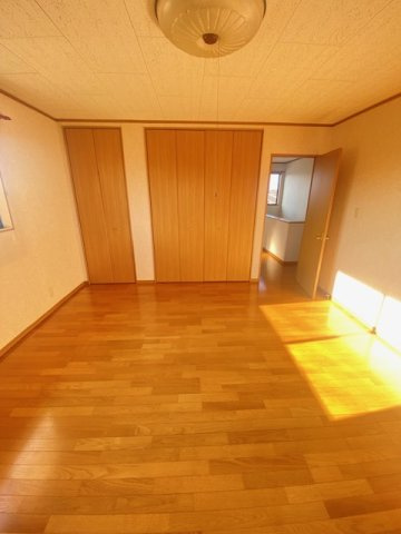 都城市金田町の中古一戸建の洋室