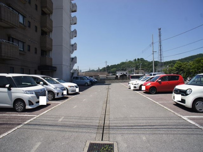 【その他】 | タワーレジデンシア鹿沼 | 駐車場1台使用可能☆