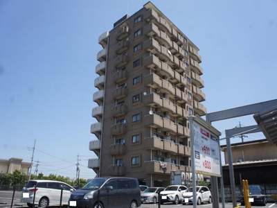 【外観】 | タワーレジデンシア鹿沼 | 上品で重厚感のある、10階建の賃貸マンションです♪