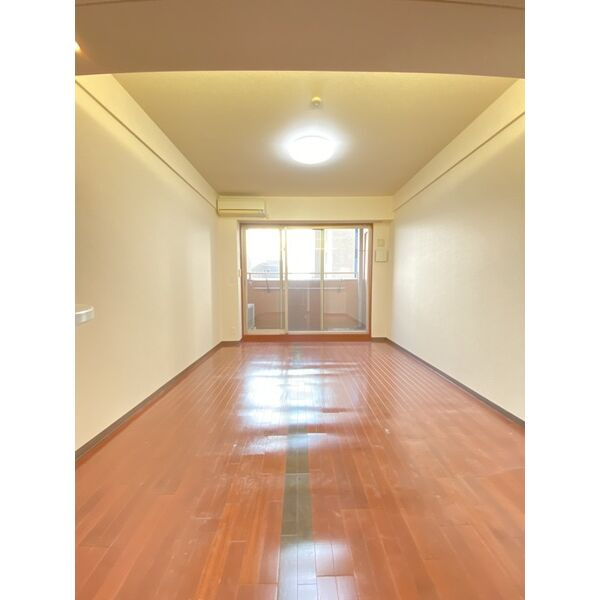 CITY SPIRE桜川Ⅱの居間・リビング