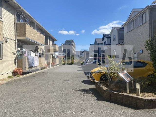 エミネンスの駐車場