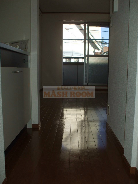 フェリス・カーサの玄関|※別部屋の室内写真になります。