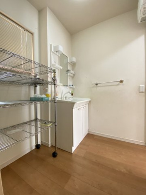 【独立洗面台】 | 熊谷市円光1丁目　中古住宅   | 現地(2024年9月撮影)