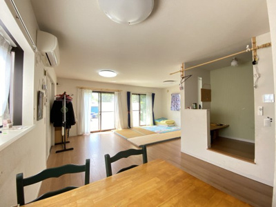 【居間・リビング】 | 熊谷市円光1丁目　中古住宅   | 現地(2024年9月撮影)