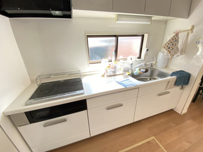 【キッチン】 | 熊谷市円光1丁目　中古住宅   | 現地(2024年9月撮影)