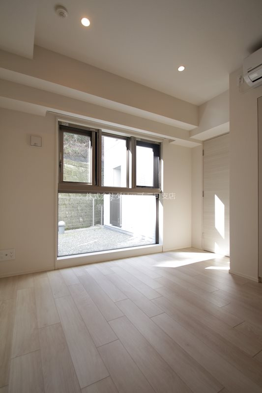 ザ・パークハビオ横浜山手の洋室