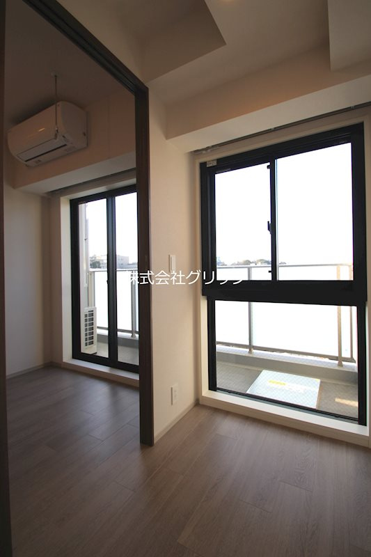 ドゥーエ横濱鶴見の居間・リビング