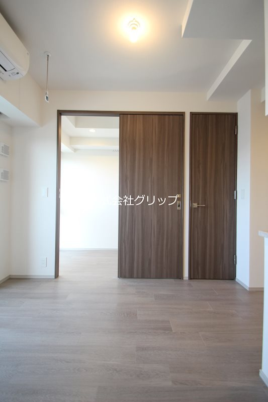 ドゥーエ横濱鶴見の居間・リビング