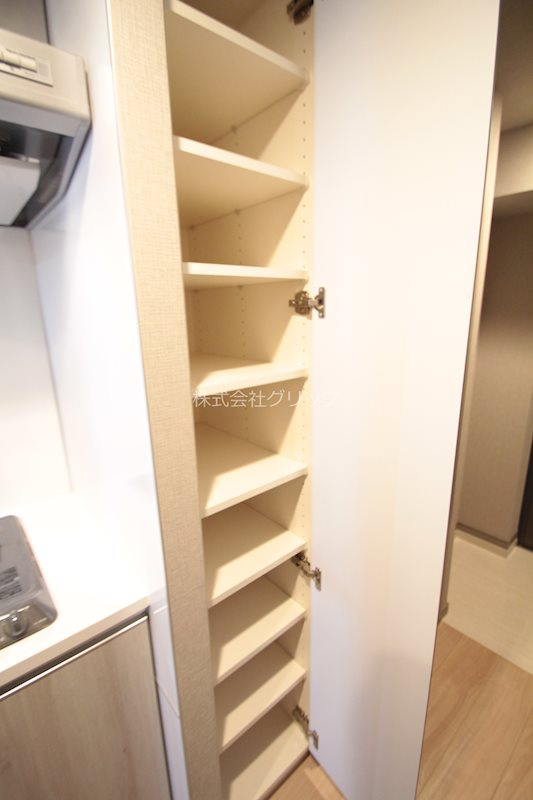 オルタナ横濱阪東橋の収納