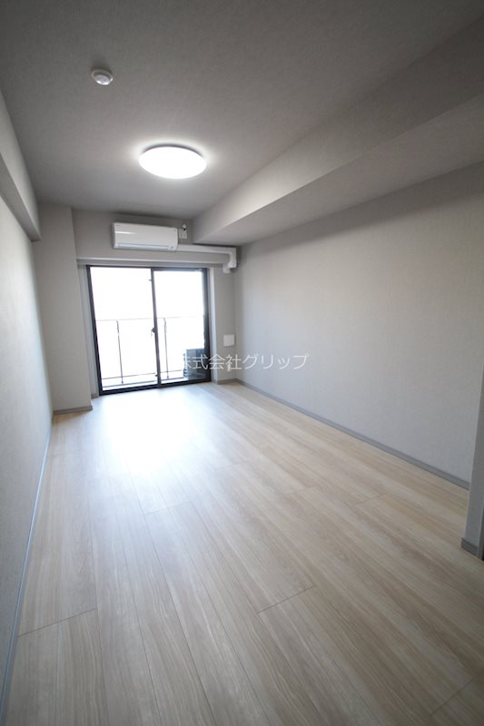 オルタナ横濱阪東橋の洋室