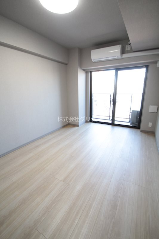 オルタナ横濱阪東橋の洋室