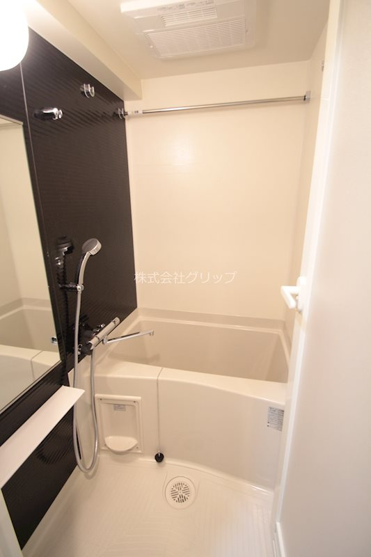 オルタナ横濱阪東橋の浴室