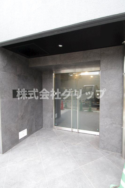 スパシエ横浜アルトのエントランス