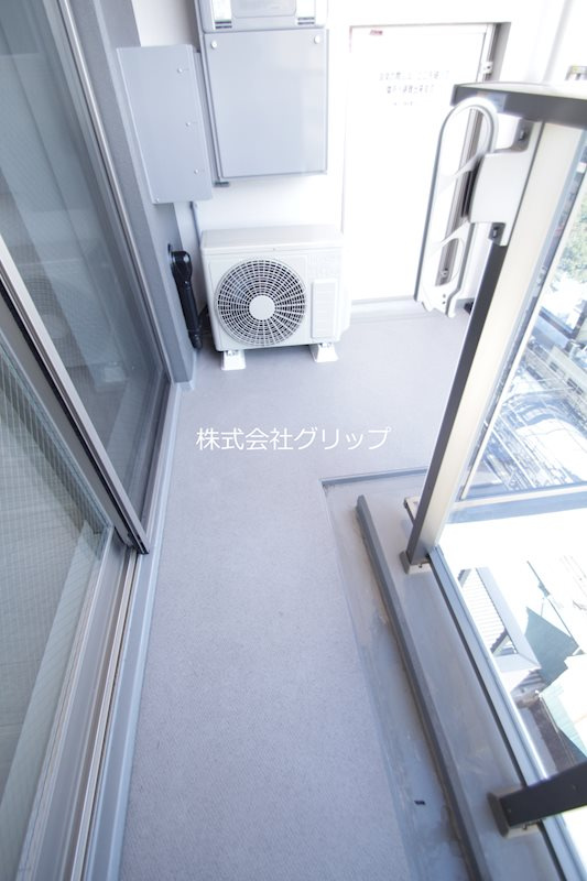 ラティエラ横濱大通り公園のバルコニー