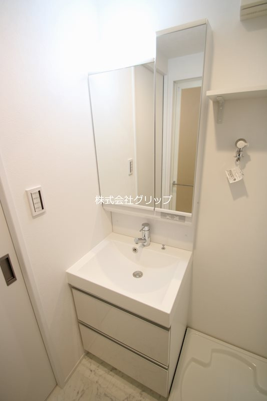 SYNEX横濱青木町の独立洗面台