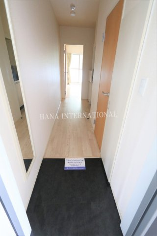 ラルーチェの玄関