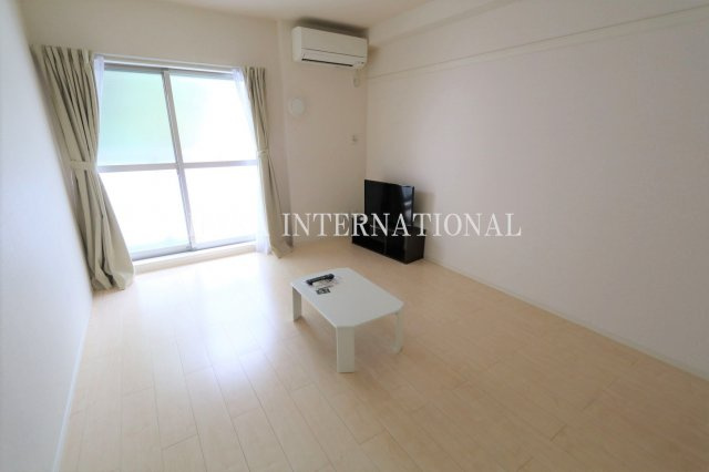 ラルーチェの居間・リビング