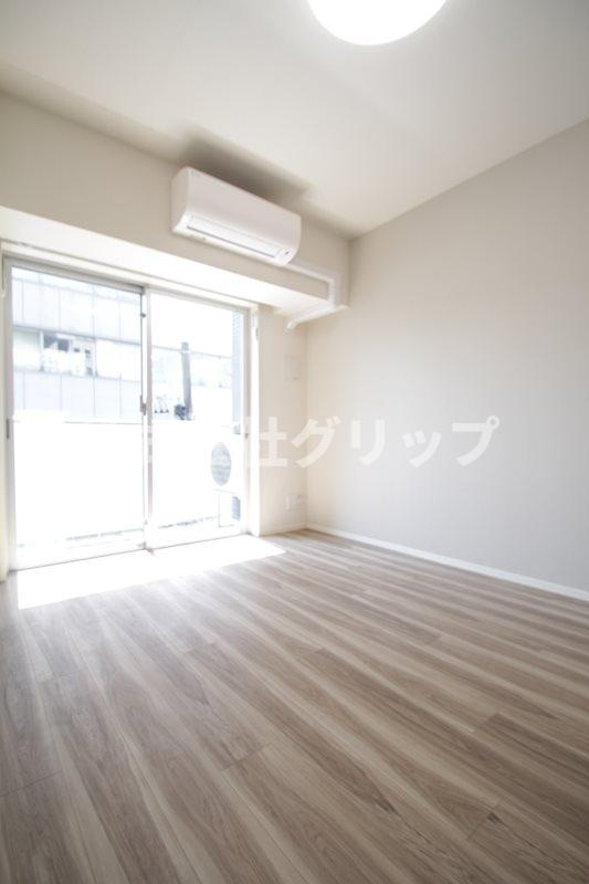 ジェノヴィア横浜関内Ⅱスカイガーデンの洋室