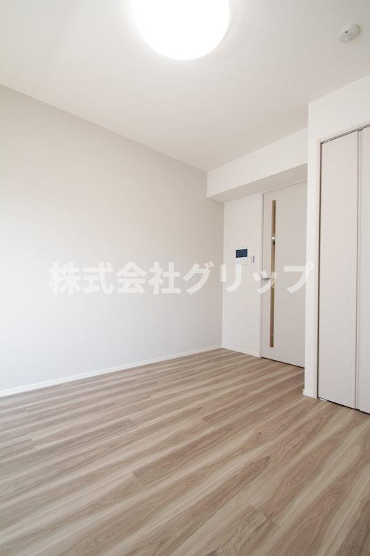 ジェノヴィア横浜関内Ⅱスカイガーデンの洋室