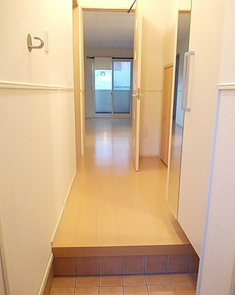 サンワードの玄関