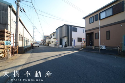 【前面道路含む現地写真】 | 海老名市中野２丁目　新築戸建て　全１棟【仲介手数料無料】