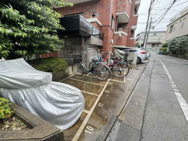 グランドパーク中目黒のその他共用部分|駐輪場スペース