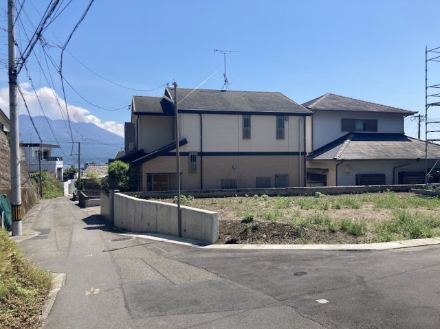 【前面道路含む現地写真】 | 下竜尾町1期（1号棟）