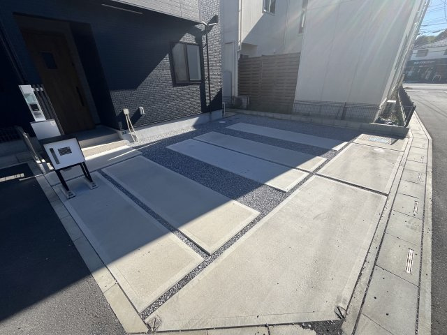 Kolet岩槻府内の駐車場|駐車場完備です