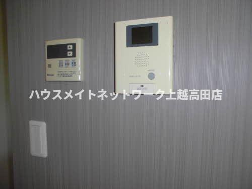プランドールのセキュリティ|モニターホン（参考202号室反転室内写真）