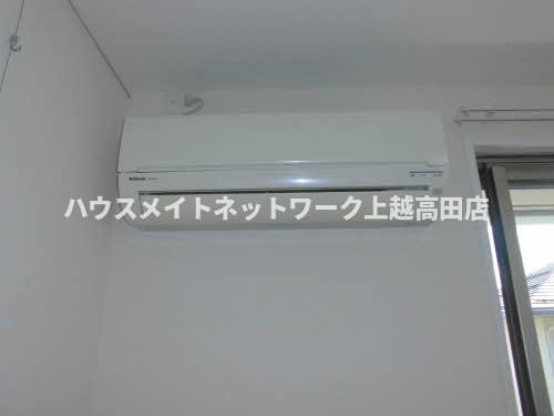 プランドールの設備|エアコン（参考202号室反転室内写真）