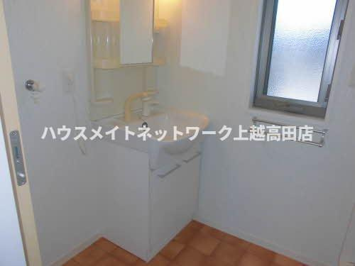 プランドールの独立洗面台|洗髪洗面化粧台（参考202号室反転室内写真）
