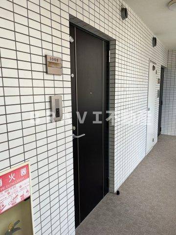ベルフェリーク天満橋　BRAVI不動産のその他共用部分|【ベルフェリーク天満橋】きれいな玄関です