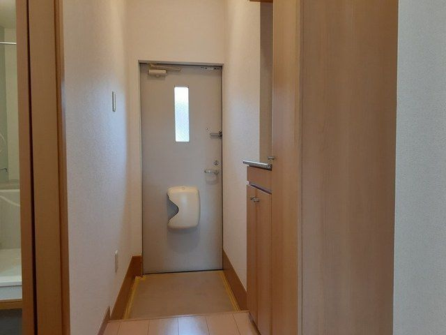 アイ　フラットの玄関
