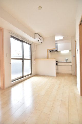 大阪市城東区蒲生２丁目の賃貸マンションの居間・リビング