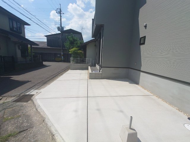 ◆ＪＲ・地下鉄・京阪の３路線アクセス可能◆開放感＆立体感のある３ＬＤＫ◆大津市横木２丁目の駐車場|駐車場