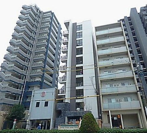 ヒルズ桜山の外観