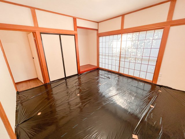 【和室】 | 三島市東大場1丁目 中古住宅 XH05324 | 三島市東大場1丁目　1F和室8.0帖　リフォーム済