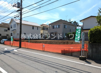 【前面道路含む現地写真】 | 狭山市水野　全2区画 Ｂ区画 | 西武新宿線『入曽』駅 徒歩13分！敷地前にバス停あり！毎日の通勤・通学に便利です！