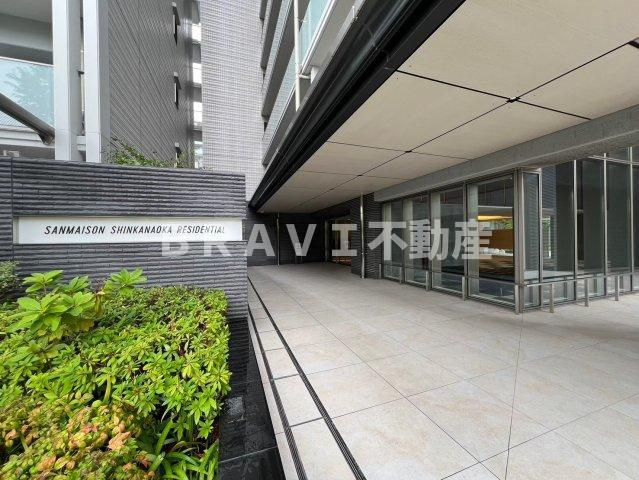 サンメゾン新金岡レジデンシャル　BRAVI不動産のエントランス|【サンメゾン新金岡レジデンシャル】エントランスです