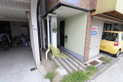 【エントランス】 | ツリガネハイツ