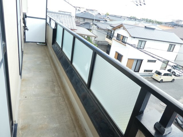 サンハイツ高司のバルコニー